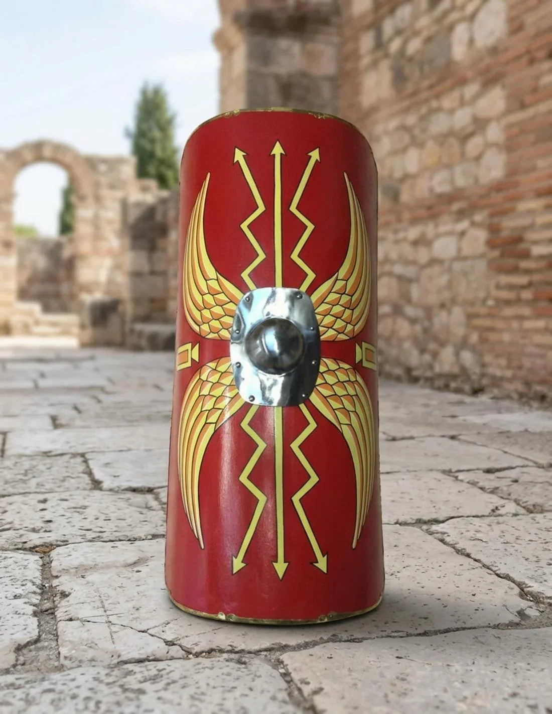 Scutum con umbo plateado