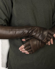 Guantes medievales sin dedos en piel modelo Gillian, color marrón