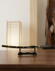 Set katana vaina madera y expositor_IA