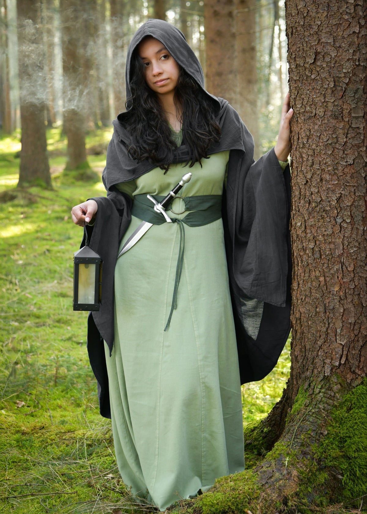 Capa medieval con capucha modelo Morgana, color gris