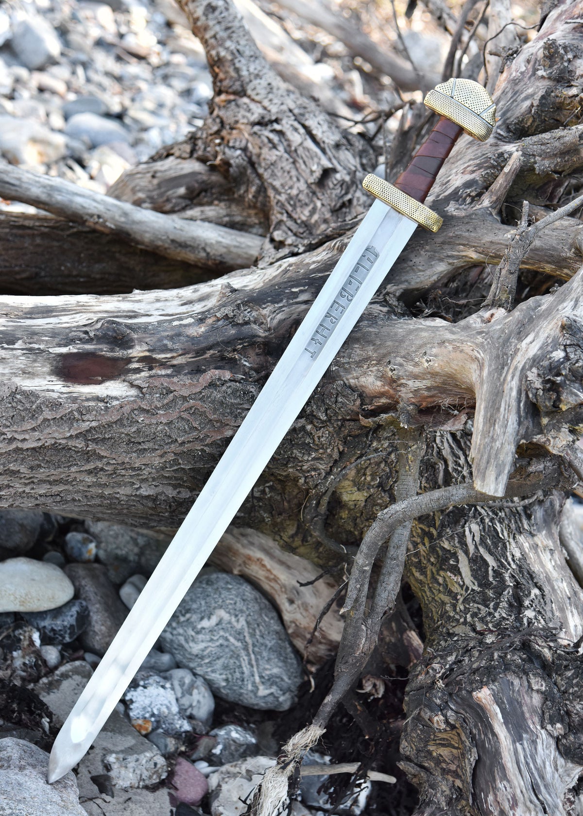 Espada Vikinga Rus, tipo Petersen E1 (siglo IX)