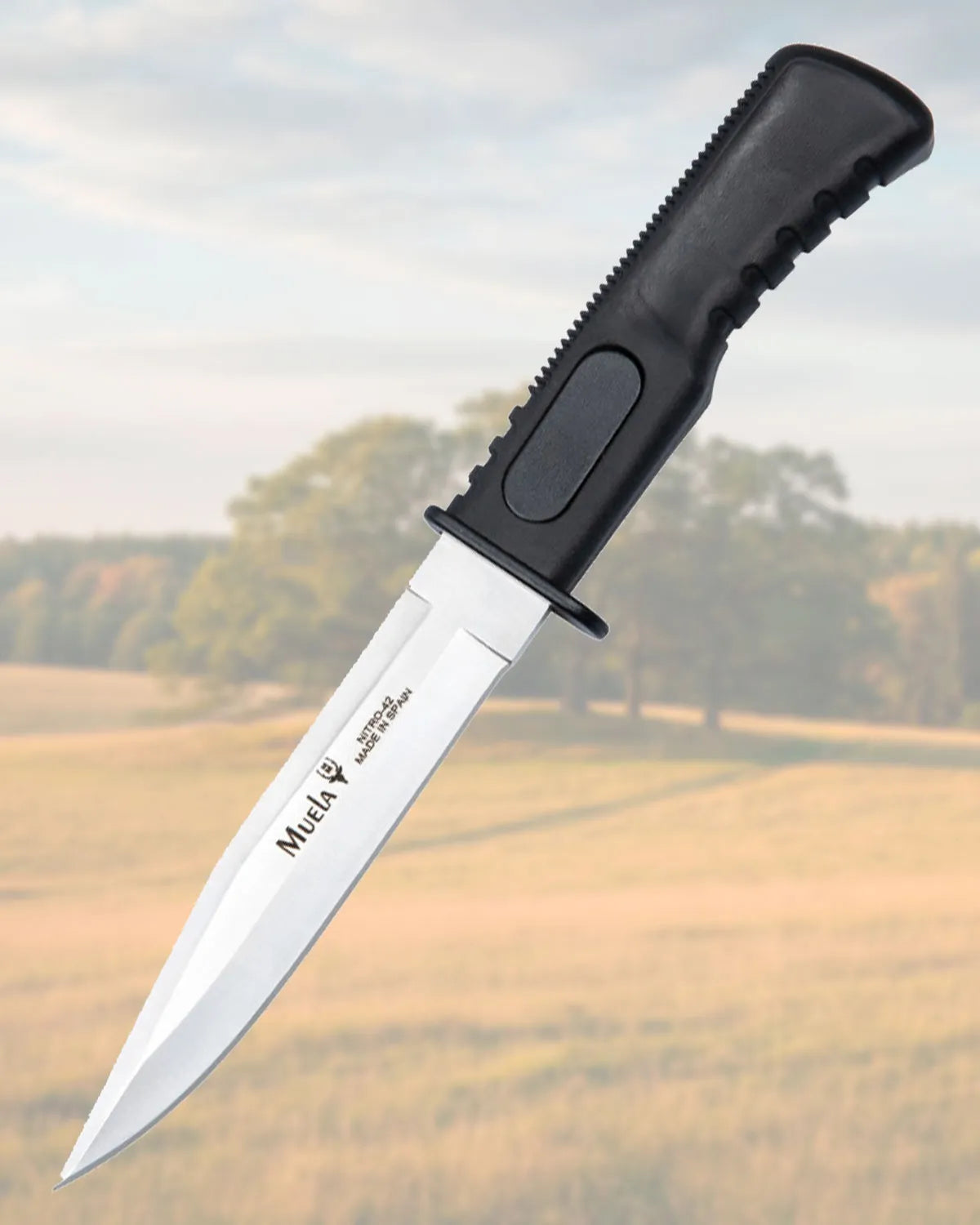 Cuchillo Muela con puño de goma negra, funda piel_IA